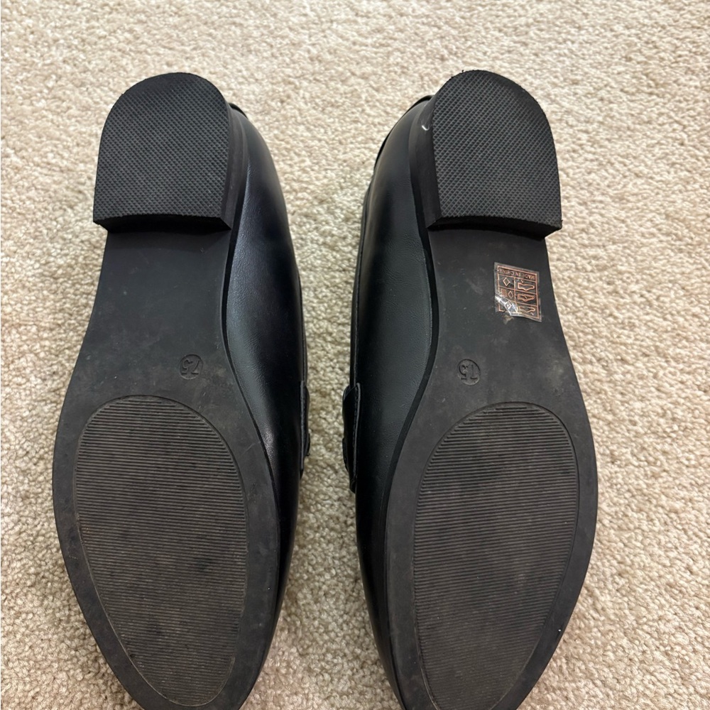 Black Loafers with Gold Accent Size 7.5 Dream Pairs - Picture 2 of 3